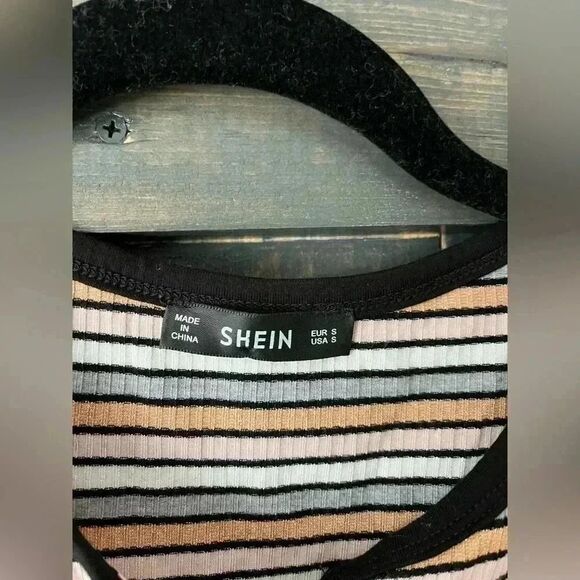 SHEIN Striped Ribbed Crop Top with Button Detail - Casual Summer Y2K Style - Picture 2 of 5